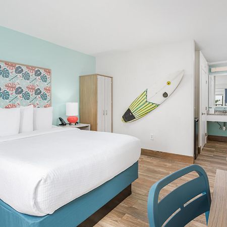 Surf & Sand Hotel Pensacola Beach Exterior photo