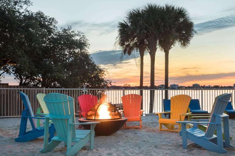 Surf & Sand Hotel Pensacola Beach Exterior photo